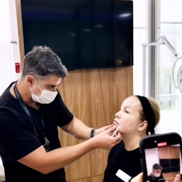 Dr. Tiago Silveira - Dermatologia Estética - Rio de Janeiro